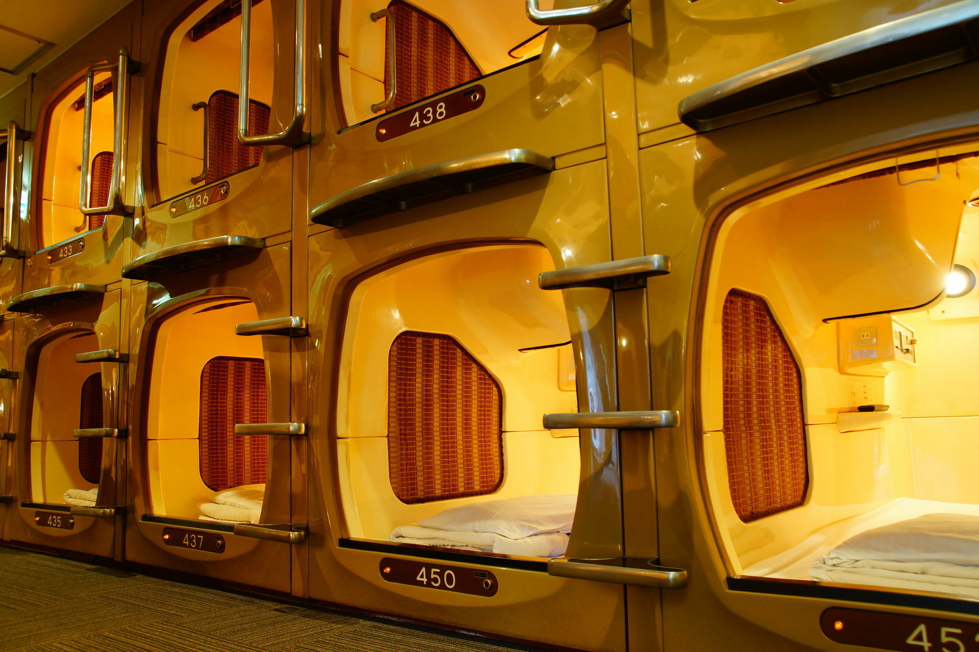 Capsule Inn Kinshicho Tokio Exterior foto