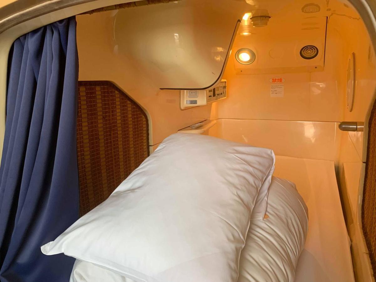 Capsule Inn Kinshicho Tokio Exterior foto